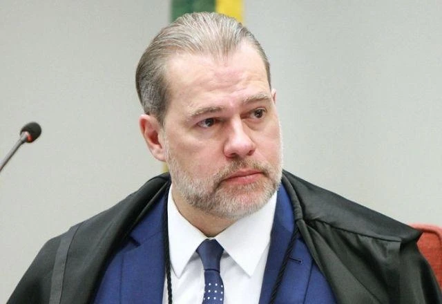 Imagem da noticia Toffoli mudou de posição após nenhum ministro defender sua permanência no caso Master