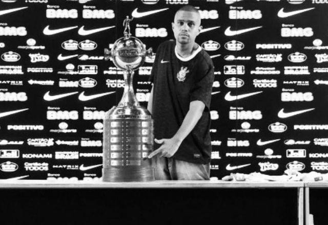 Imagem da noticia Morre torcedor do Corinthians atingido por rojão antes de jogo no Pará