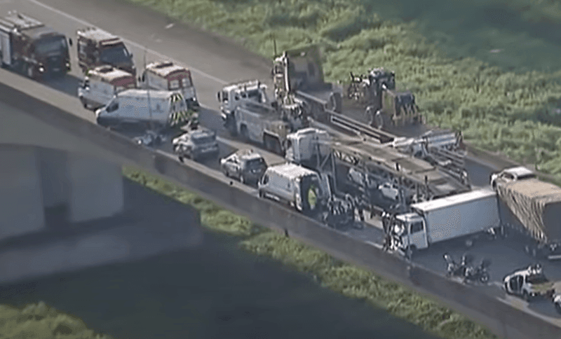 Imagem da noticia SP: Acidente com caminhões no Rodoanel deixa 5 feridos