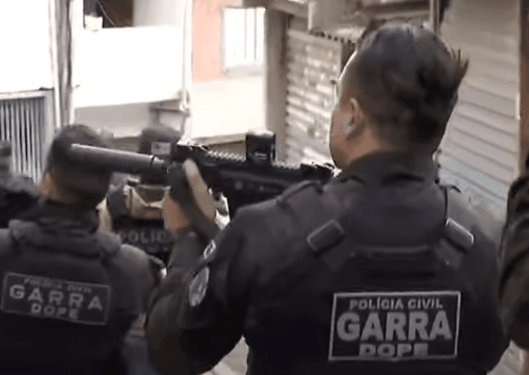 Imagem da noticia Operação da Polícia de SP mira quadrilha que rouba mansões no interior do estado