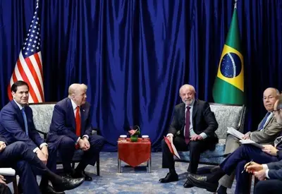 Brasil e EUA começam neste domingo (26) a negociar tarifas após encontro entre Lula e Trump, diz Vieira Brasil e EUA começam neste domingo (26) a negociar tarifas após encontro entre Lula e Trump, diz Vieira