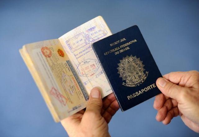 Imagem da noticia Brasil adia exigência de visto para turistas da Austrália, Canadá e Estados Unidos
