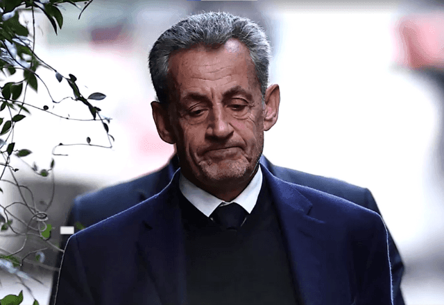 Imagem da noticia Ex-presidente da França Nicolas Sarkozy começa a cumprir pena por caso de corrupção