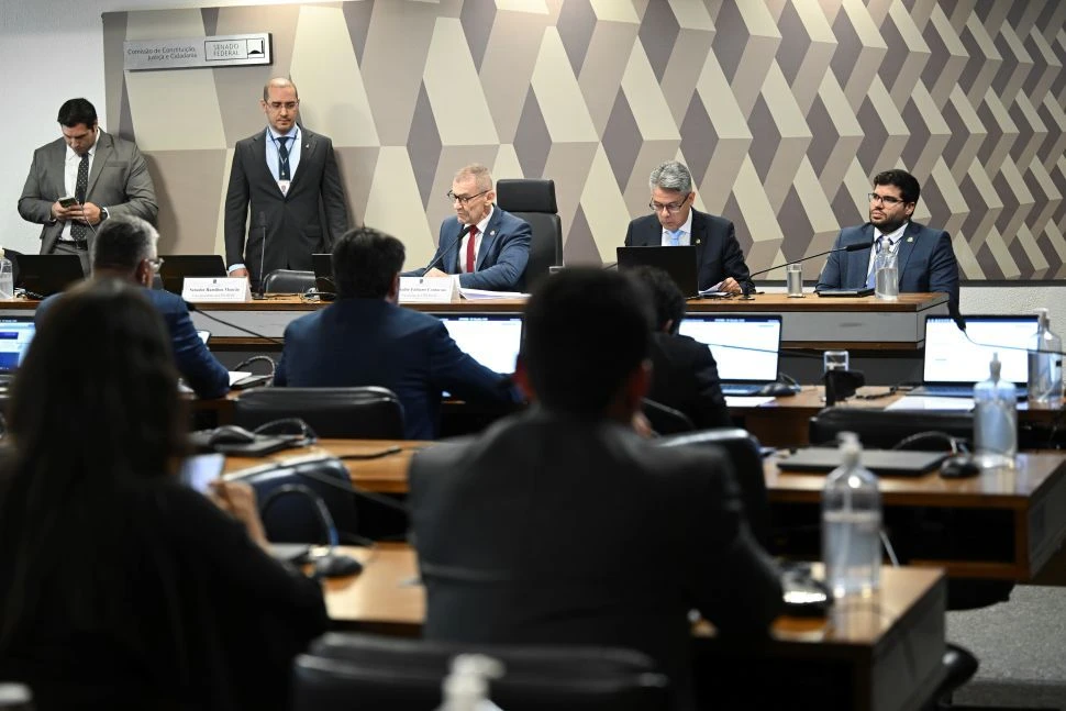Imagem da noticia Líderes mudam composição de CPI com aval de Alcolumbre para derrotar relatório sobre ministros do STF