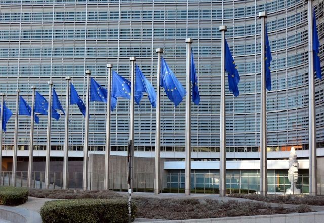 Imagem da noticia UE aprova endurecimento da política migratória com nova regulação para deportações