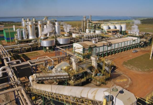 Imagem da noticia Usinas de álcool e açúcar: CMNP compra Vale do Paraná