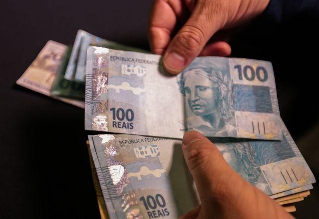 Imagem da noticia Brasileiros já pagaram R$ 1 trilhão de impostos em 2022
