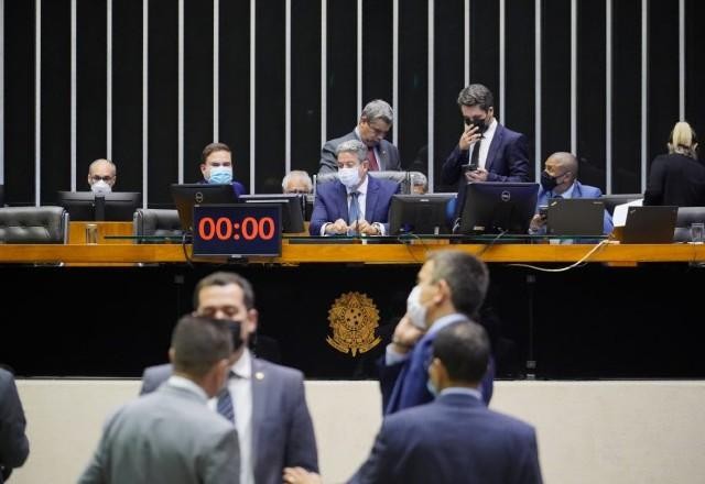 Imagem da noticia Câmara aprova texto-base de projeto que altera cálculo do ICMS