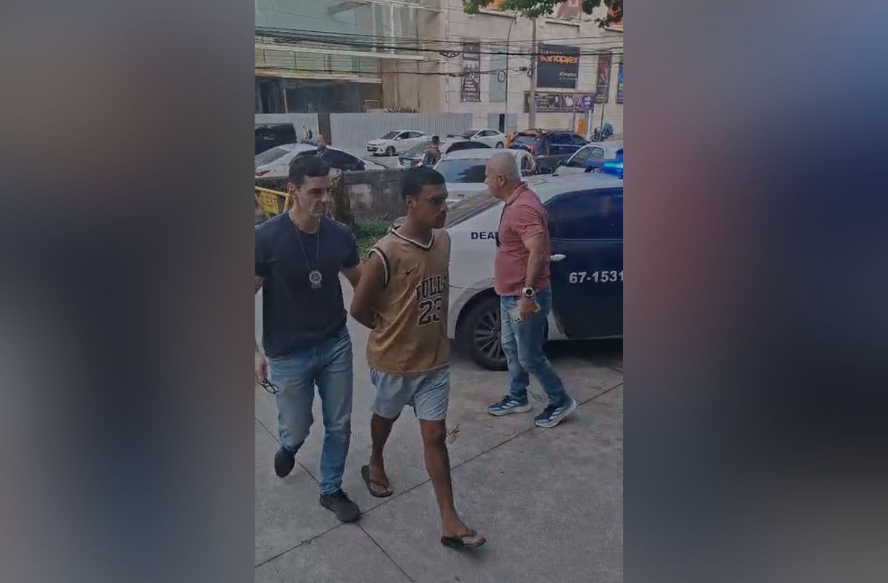 Imagem da noticia Vendedor é preso após cobrar R$ 10 mil por churrasquinho de turista no Rio