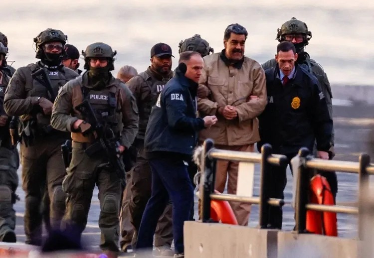 Imagem da noticia EUA usaram IA em operação que capturou Nicolás Maduro, diz imprensa