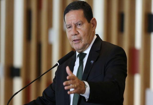 Imagem da noticia Mourão diz que pedidos de fechamento do STF são liberdade de expressão