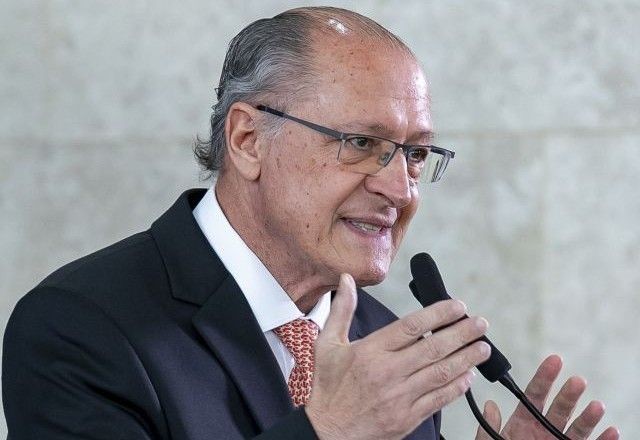 Imagem da noticia Alckmin critica nível dos juros no país e diz que já há condição para Selic cair