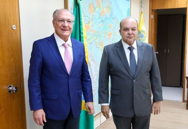 Imagem da noticia Ibaneis articula grupo de governadores para pressionar EUA sobre tarifaço