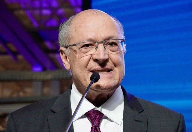 Imagem da noticia Alckmin entrega nesta quarta (20) ao Congresso medida provisória de resposta ao tarifaço dos EUA