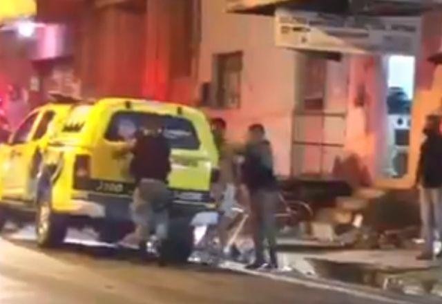 Imagem da noticia Policiais militares de Alagoas abusam da violência em abordagem; Assista ao vídeo