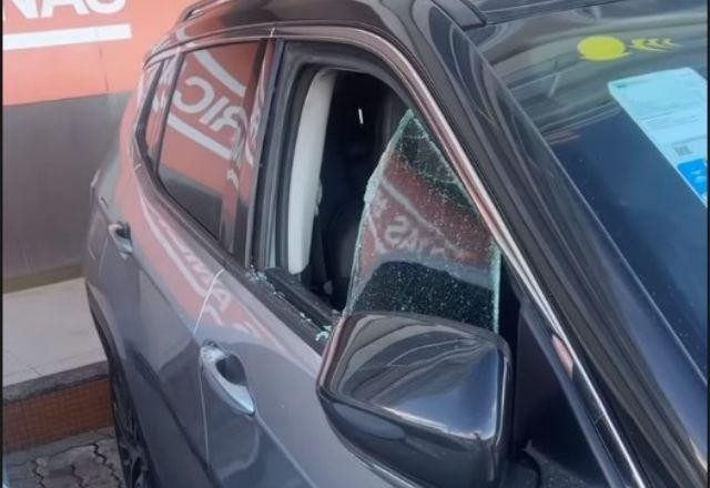 Imagem da noticia Campeão olímpico tem carro arrombado por criminosos