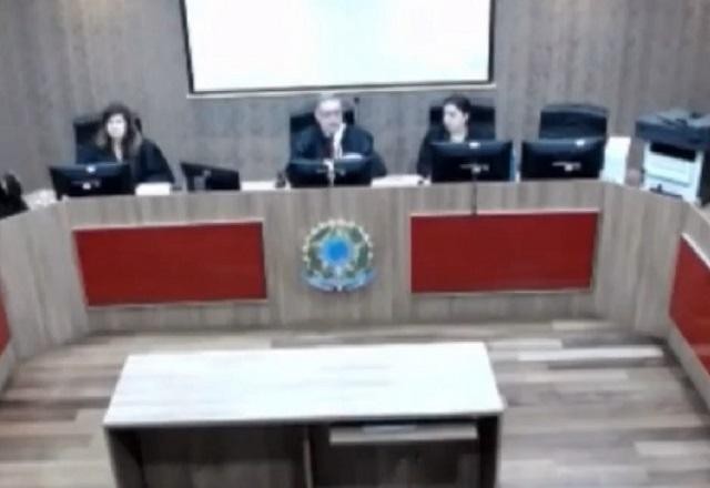 Imagem da noticia Desembargador diz que "gravidez não é doença" após pedido de adiamento