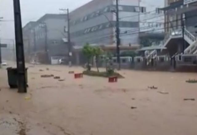 Imagem da noticia Petrópolis volta a registrar fortes chuvas e Defesa Civil aciona alerta