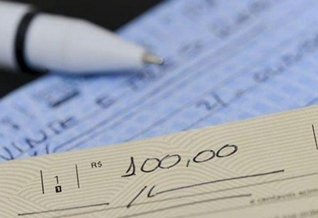 Imagem da noticia Uso de cheques já caiu 94% no Brasil desde 1995, diz Febraban