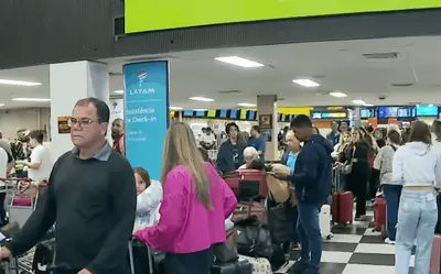 Aeroporto de Congonhas (SP) amanhece lotado após cancelamento de voos Aeroporto de Congonhas (SP) amanhece lotado após cancelamento de voos