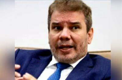 Lula chama advogado da Petrobras e deve anunciar novo titular do Ministério da Justiça Lula chama advogado da Petrobras e deve anunciar novo titular do Ministério da Justiça