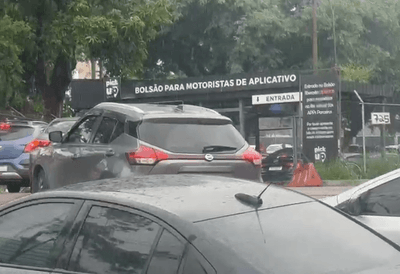 Congonhas vai ampliar vagas no bolsão de motoristas de aplicativos para desafogar trânsito Congonhas vai ampliar vagas no bolsão de motoristas de aplicativos para desafogar trânsito