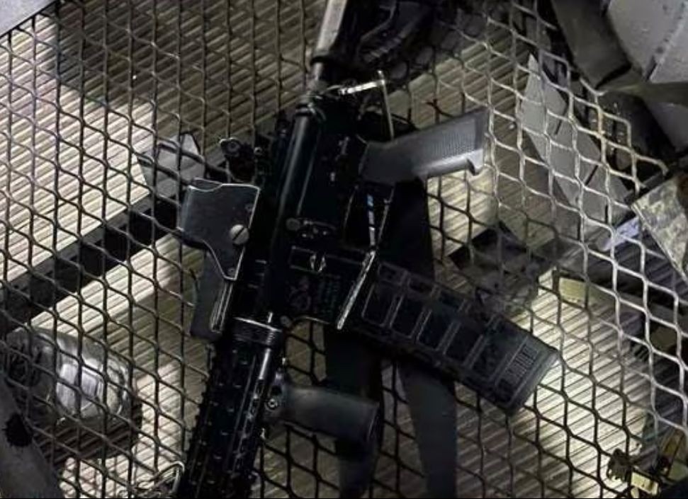 Imagem da noticia Chefe de facção de MG é preso durante operação no Rio