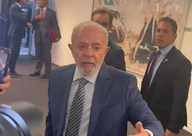 Imagem da noticia Lula diz que mundo precisa ser solidário com Haiti, após reunião com primeiro-ministro