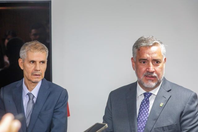 Imagem da noticia Paulo Pimenta anuncia saída da Secom da Presidência e Sidônio Palmeira assume