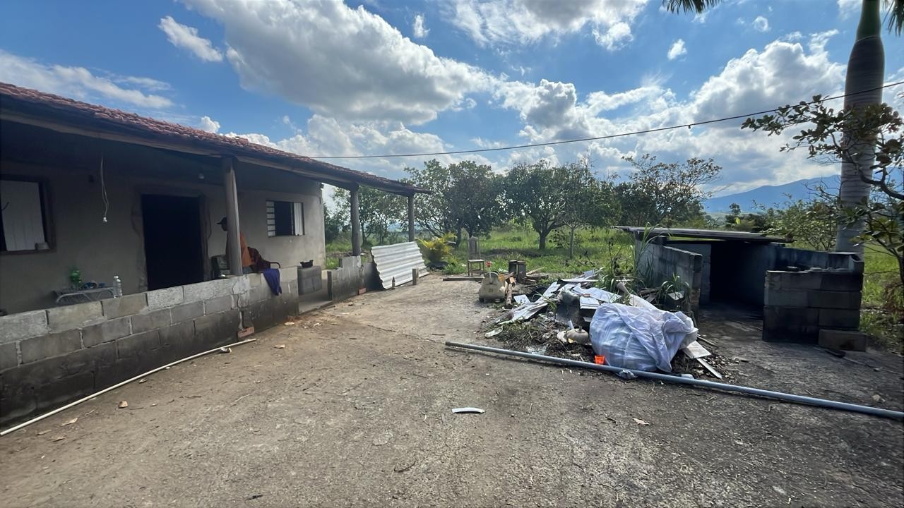 Imagem da noticia Duas pessoas morrem em ataque a assentamento do MST em Tremembé