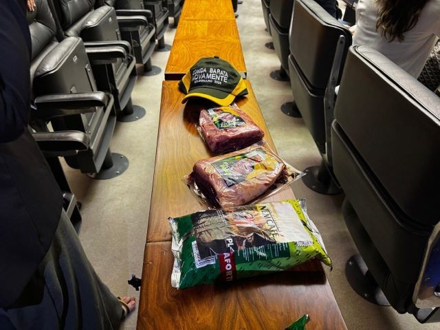 Imagem da noticia Deputados bolsonaristas criam boné em "resposta" a ministros de Lula