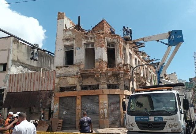 Imagem da noticia Prefeitura do Rio inicia demolição de casarão que desabou no Centro