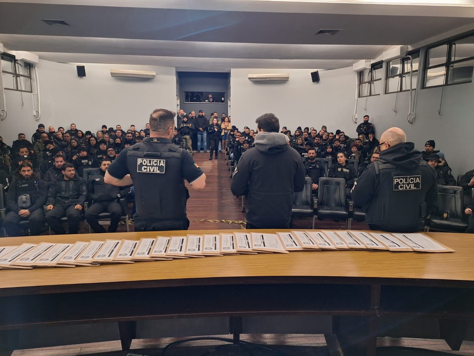 Imagem da noticia Polícia desarticula grupo que lavava dinheiro do tráfico com imóveis em Santa Catarina