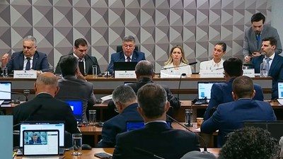 Poder Expresso: CPMI ouve ex-procurador e esposa suspeitos de envolvimento com ‘Careca do INSS’ Poder Expresso: CPMI ouve ex-procurador e esposa suspeitos de envolvimento com ‘Careca do INSS’