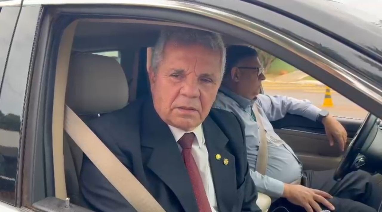 Imagem da noticia “Bolsonaro está abatido e precisa de cuidados”, diz Alberto Fraga às vésperas de julgamento de recurso no STF