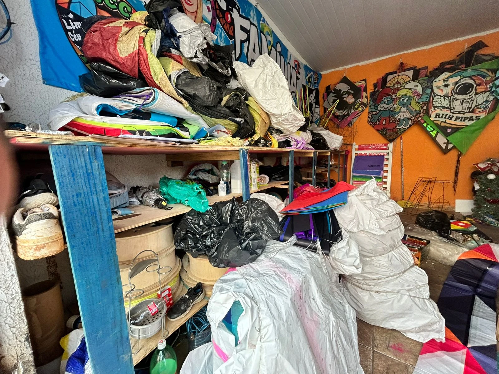 Imagem da noticia Operação combate influenciadores e grupos que fabricam e soltam balões ilegais em SP