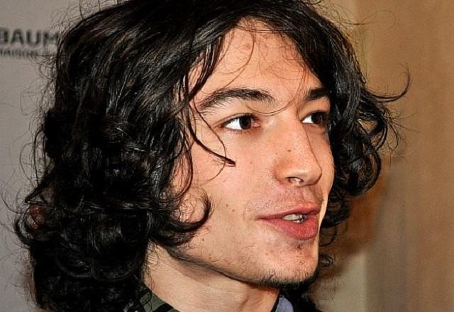 Imagem da noticia Ator Ezra Miller, o Flash, é preso novamente no Havaí