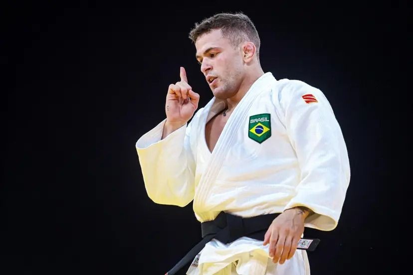 Imagem da noticia Judoca Willian Lima garante ao menos a prata para o Brasil em Paris