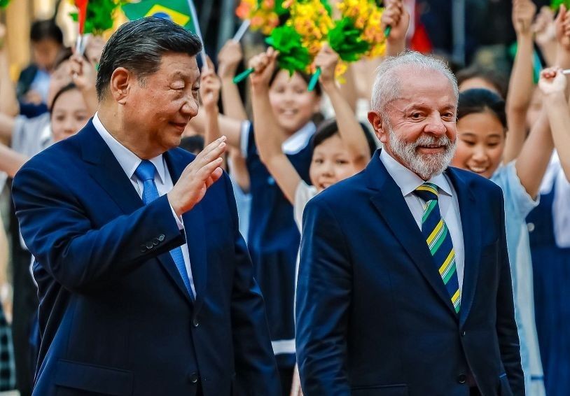 Imagem da noticia Lula procurou Xi Jinping para debater Conselho de Paz