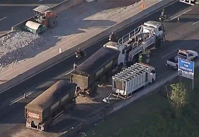 Imagem da noticia Caminhões batem e complicam o trânsito no km 18 do Rodoanel, em São Paulo
