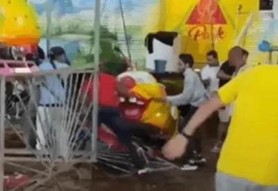 Responsáveis por parque são presos após morte de cantora gospel em brinquedo em MG Responsáveis por parque são presos após morte de cantora gospel em brinquedo em MG