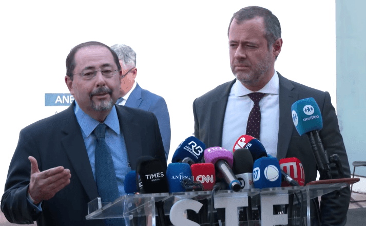 Imagem da noticia Advogado de Bolsonaro diz não concordar com votos no STF, mas respeitará decisão