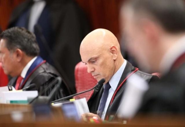 Imagem da noticia Moraes vota pela descriminalização do porte de maconha para uso pessoal