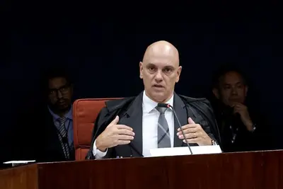 Moraes afirma que “políticos que não têm voto” usam o STF como “escada eleitoral” Moraes afirma que “políticos que não têm voto” usam o STF como “escada eleitoral”