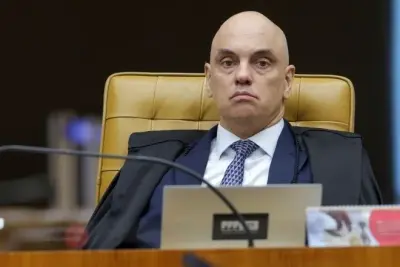 Moraes nega novo pedido de Bolsonaro contra condenação Moraes nega novo pedido de Bolsonaro contra condenação