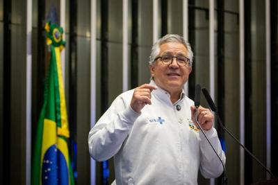 EUA concedem visto para Padilha acompanhar Lula na ONU EUA concedem visto para Padilha acompanhar Lula na ONU