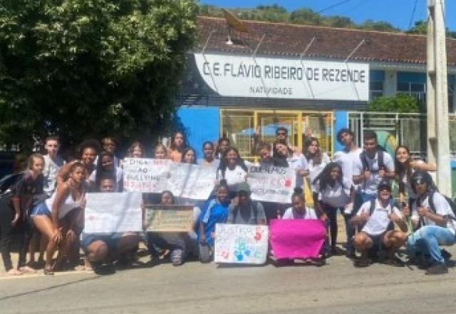 Imagem da noticia Menina autista sofre bullying e é humilhada em escola do Estado do Rio