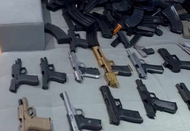 Imagem da noticia Polícia deflagra operação contra quadrilha que abastece Comando Vermelho com armas e drogas