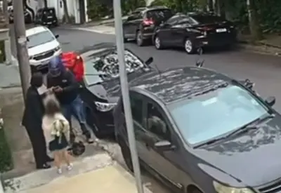 Polícia prende segundo suspeito de assaltar jornalista Maria Prata em São Paulo Polícia prende segundo suspeito de assaltar jornalista Maria Prata em São Paulo