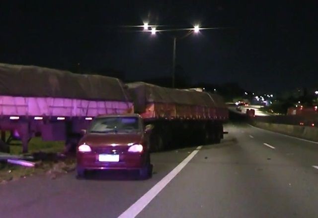 Imagem da noticia SP: Caminhoneiro desce para socorrer vítima e os dois morrem atropelados